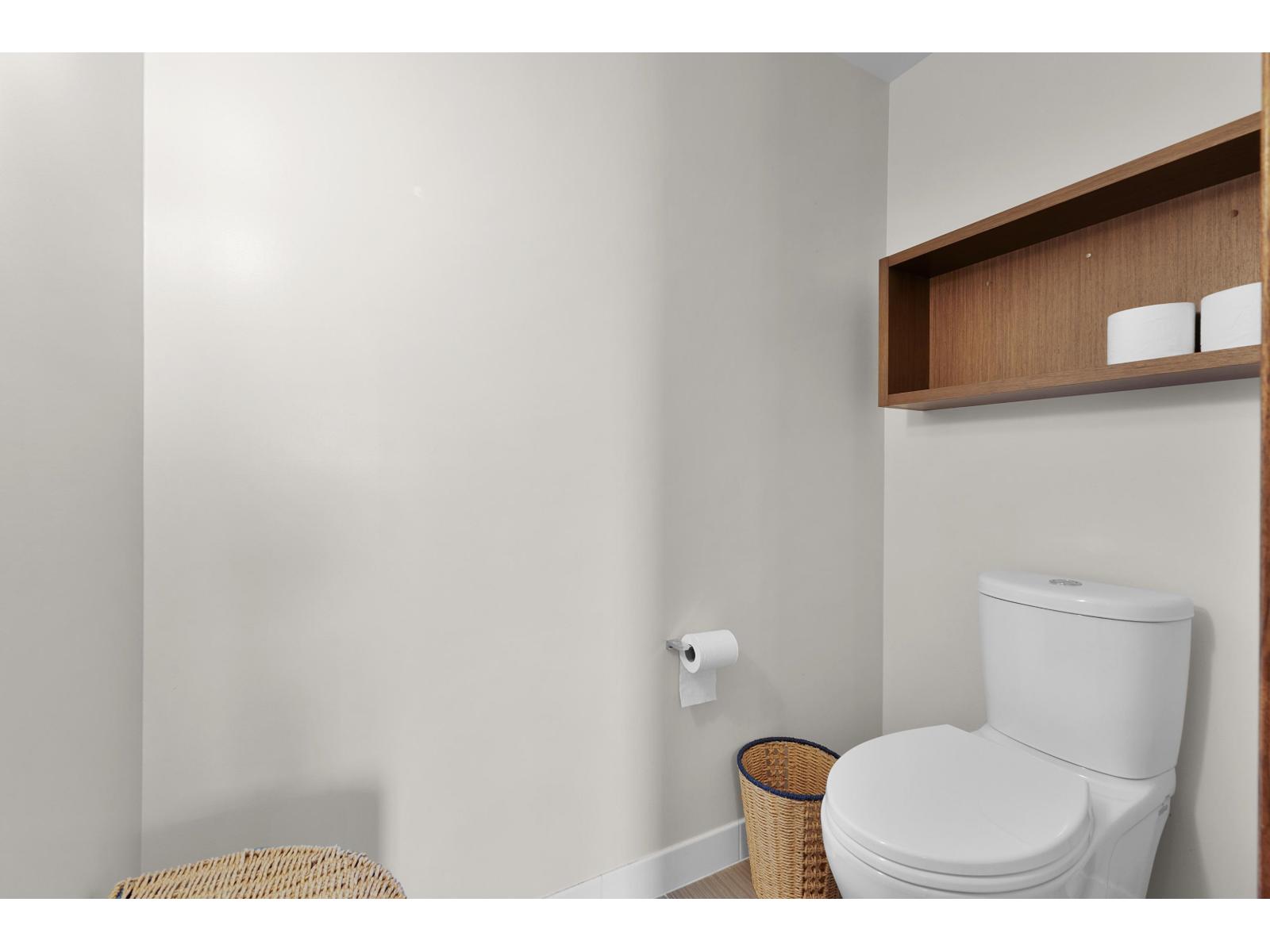 4304 13495 CENTRAL AVENUE