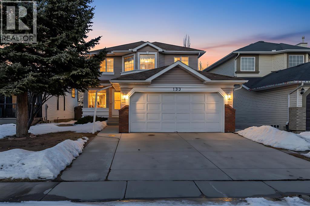 133 Riverview Park SE