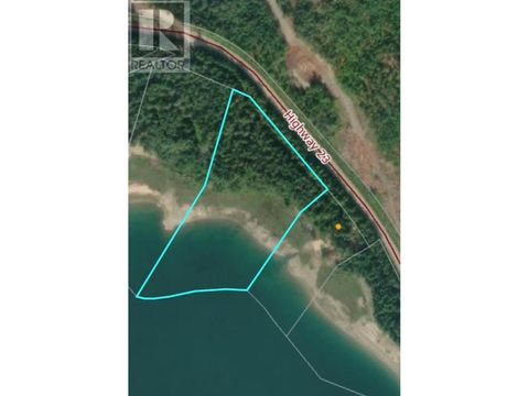Lot B 23 Highway N Nakusp BC V0G1R1