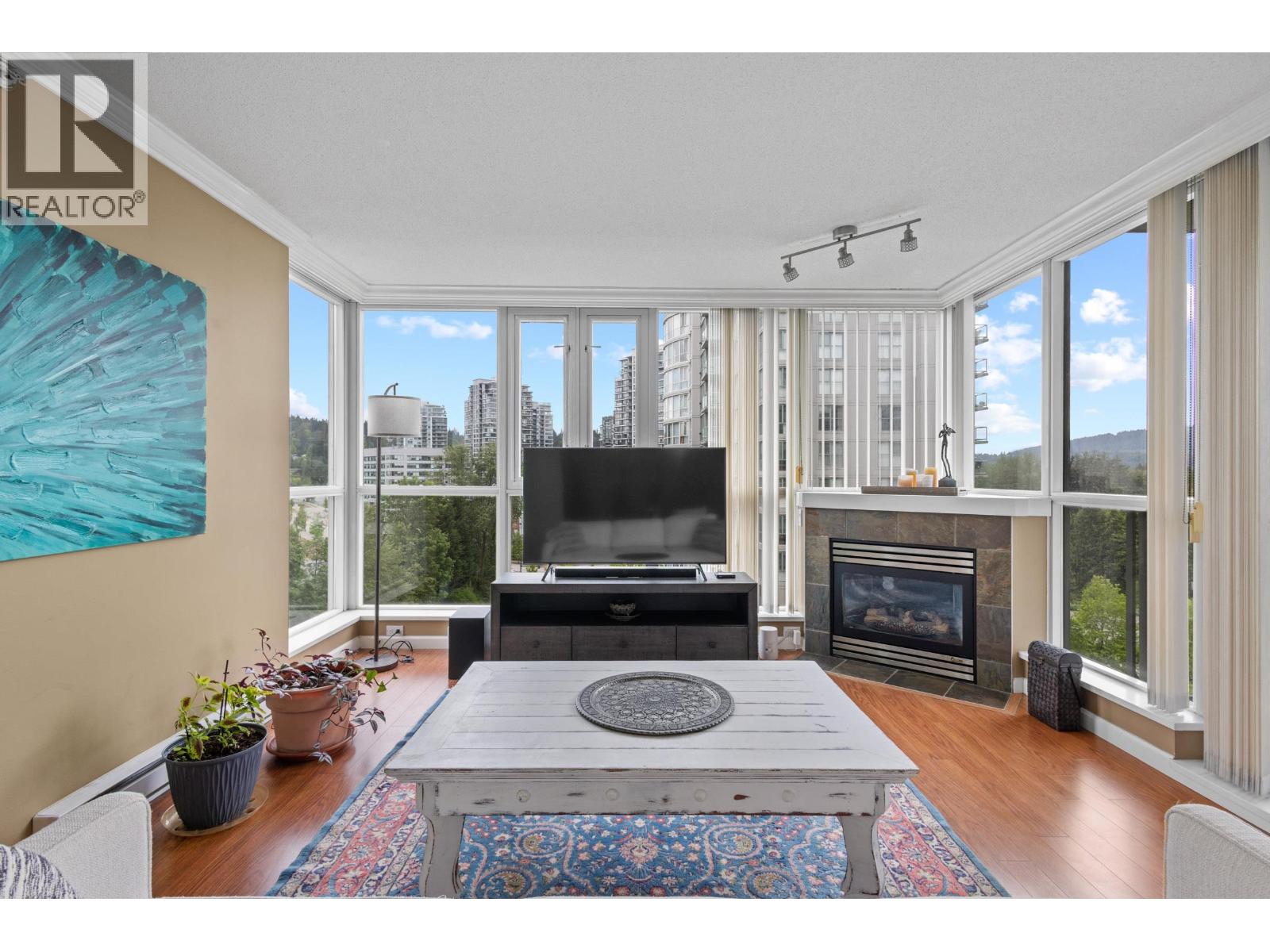 903 235 GUILDFORD WAY