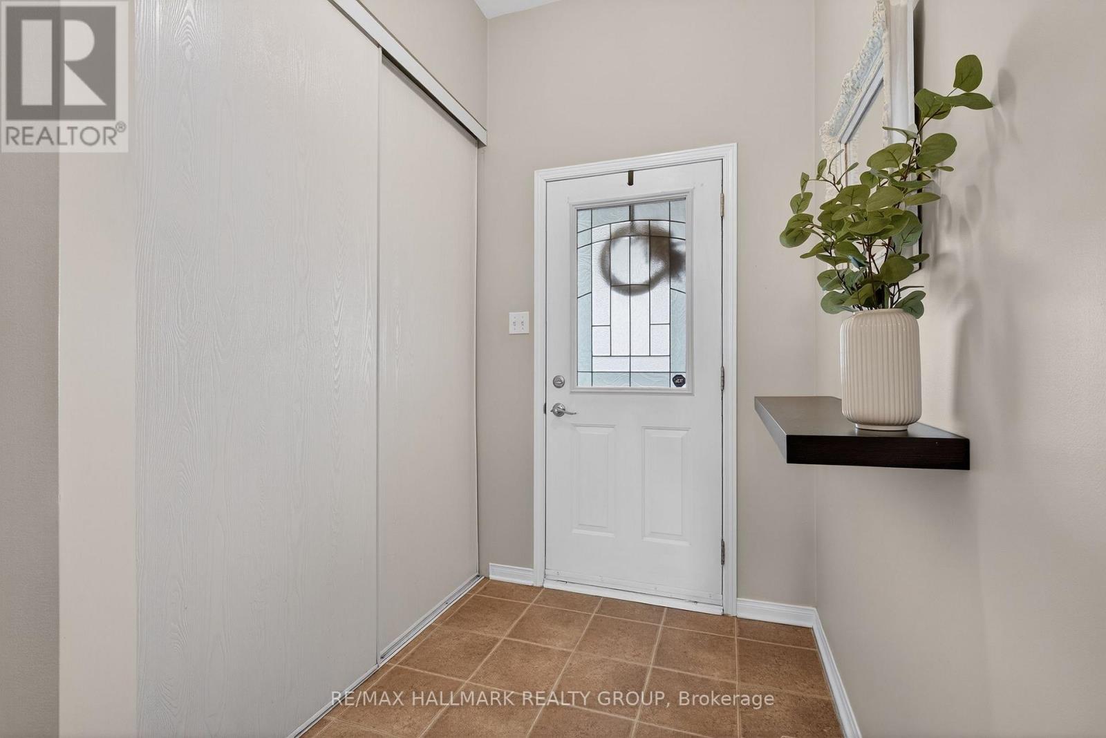 74 - 404 HILLSBORO PRIVATE