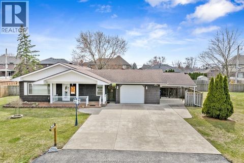 180 ELSWORTH LaSalle ON N9J1E5