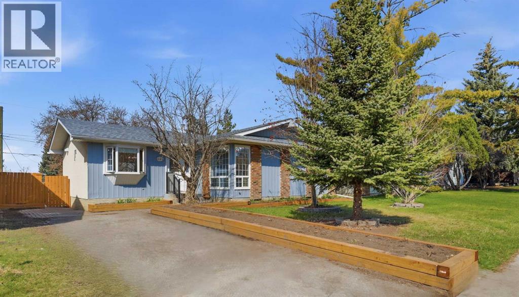 431, Queen Charlotte Drive SE