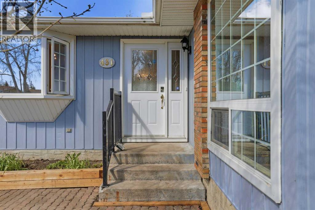 431, Queen Charlotte Drive SE