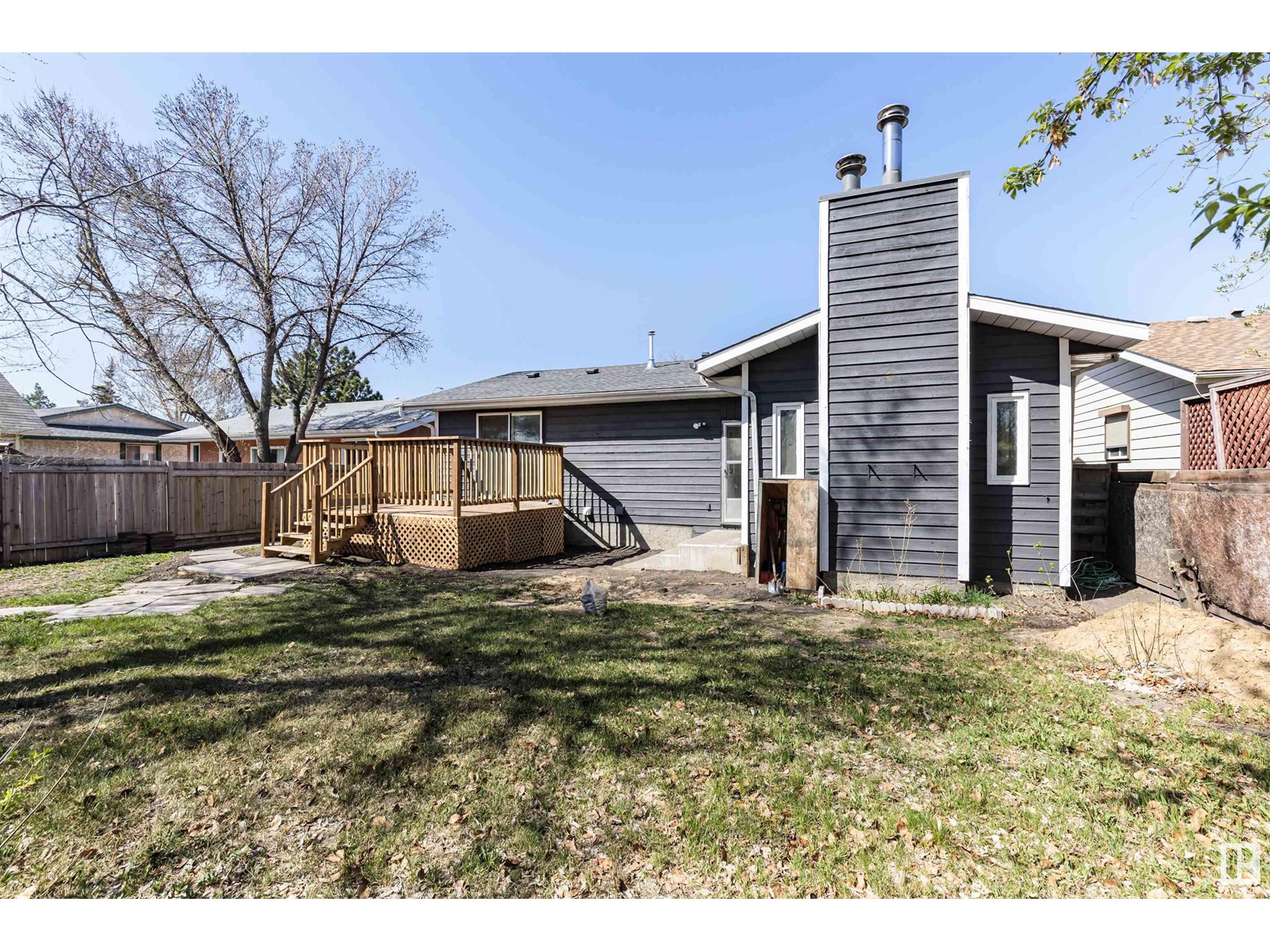 16723 98 ST NW
