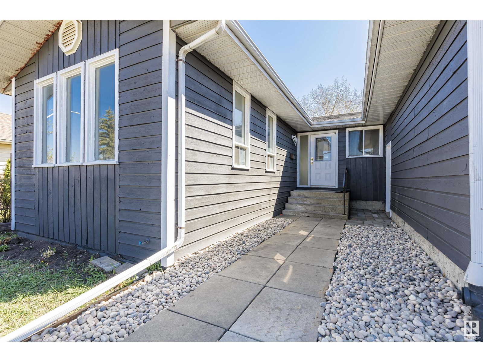 16723 98 ST NW