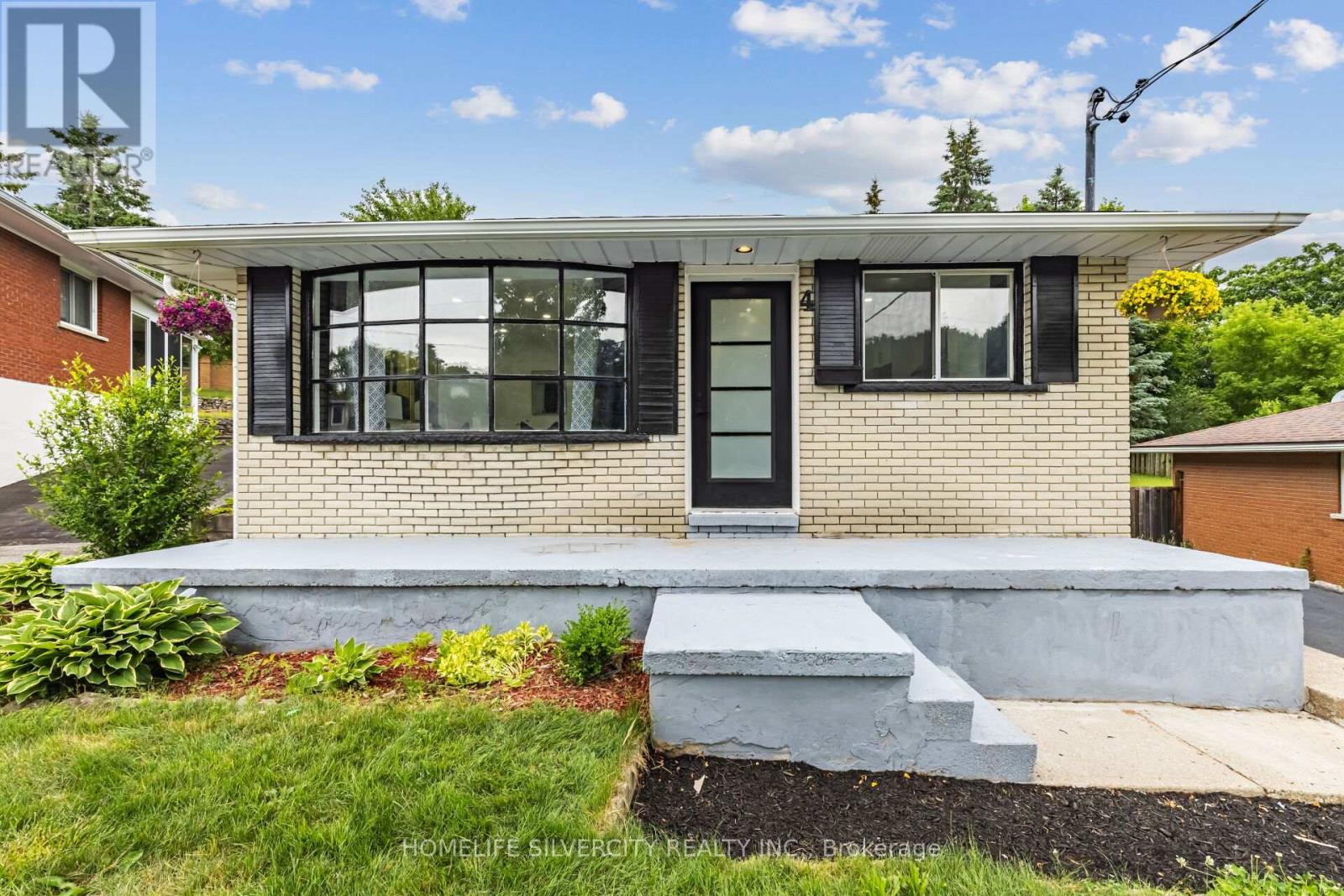 4 HIPEL AVENUE