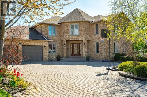 59 ELODIA Court Hamilton ON L9C7R2