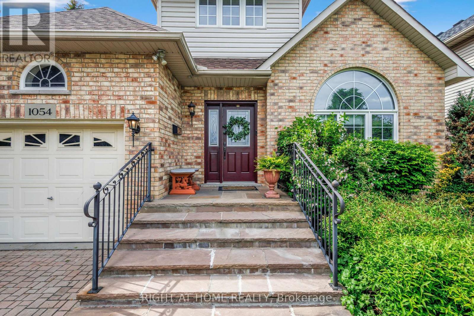1054 AUGUSTUS DRIVE