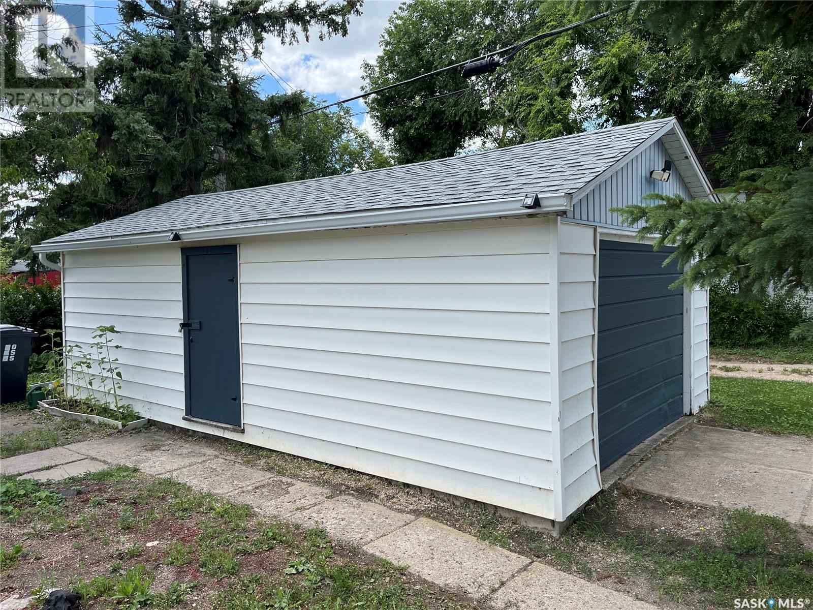 338 Forget STREET