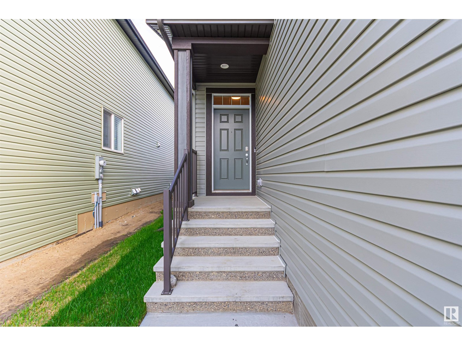 1395 SECORD LANDING NW