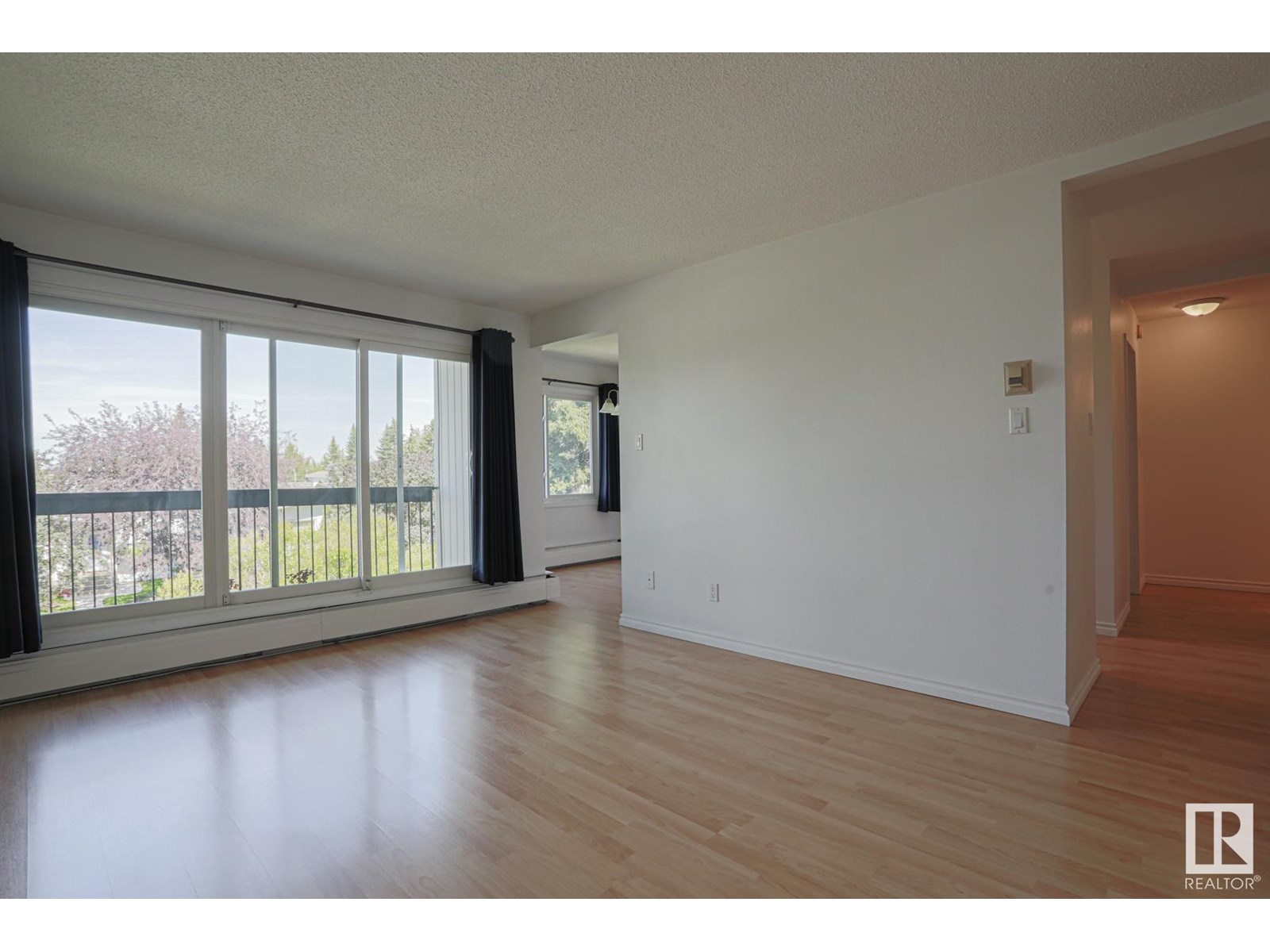 #301 11425 41 AV NW