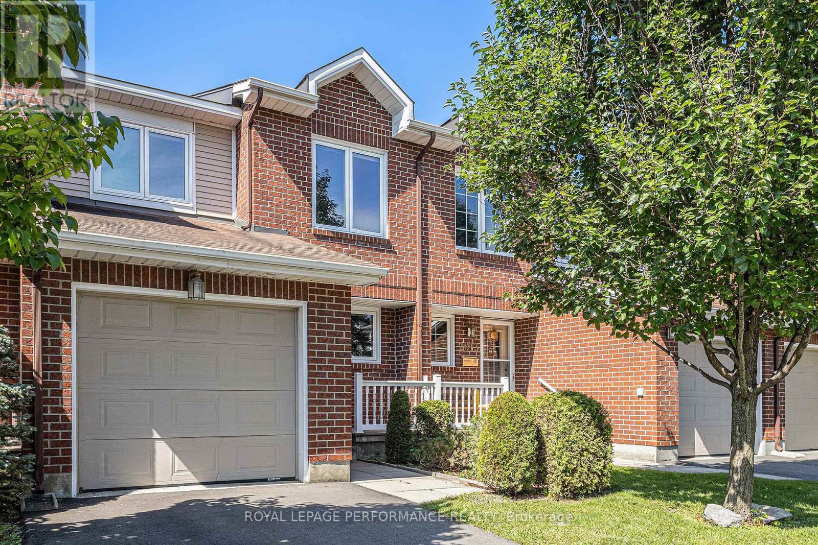 2015 SUMMERFIELDS CRESCENT