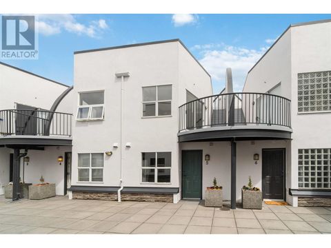 6 2880 W 4TH AVENUE Vancouver BC V6K1R2