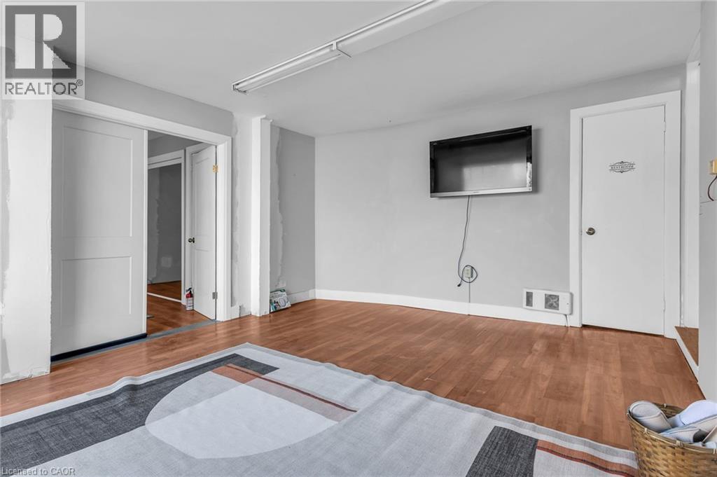 161 S THAMES Street S