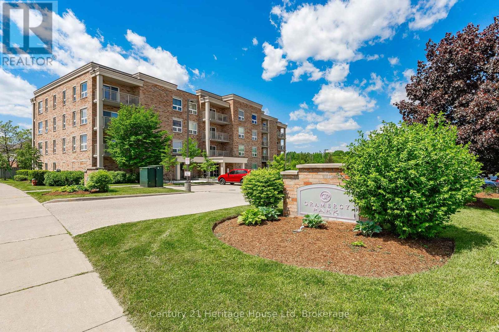 207 - 901 PAISLEY ROAD
