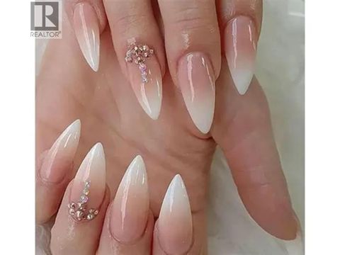 104 223 MOUNTAIN HIGHWAY North Vancouver BC V7J3V3