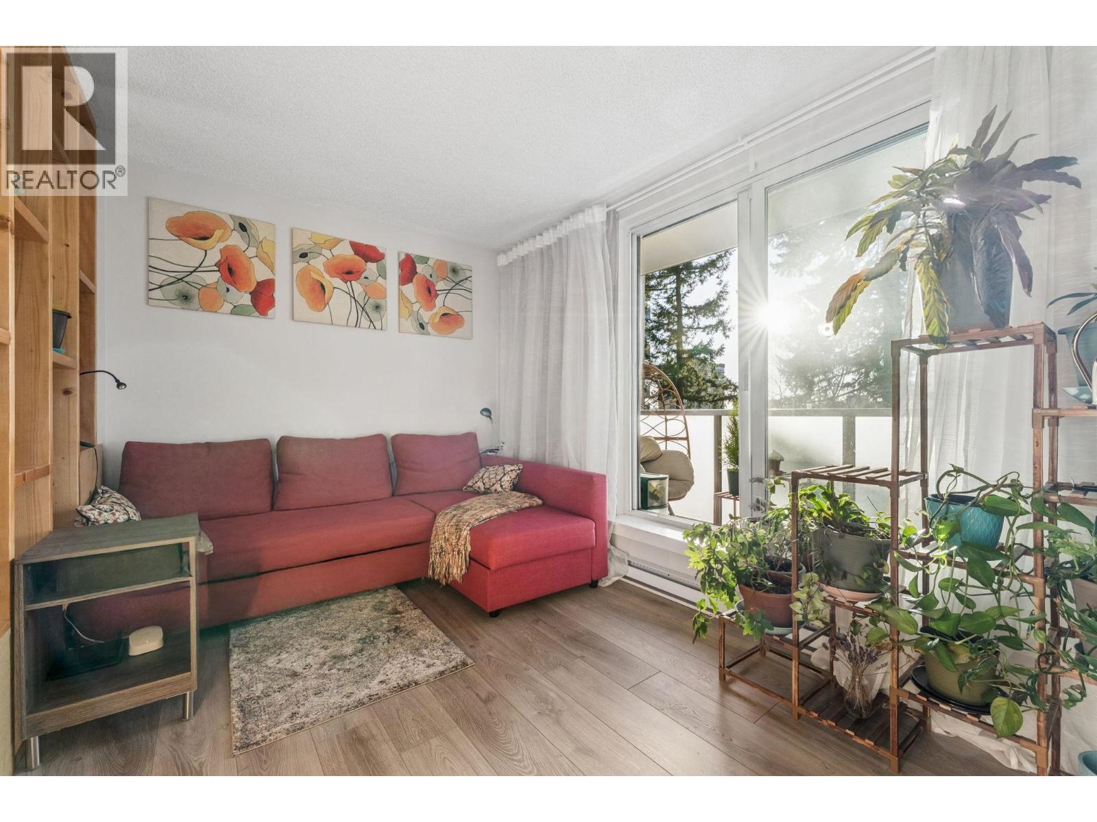 1005 9541 ERICKSON DRIVE