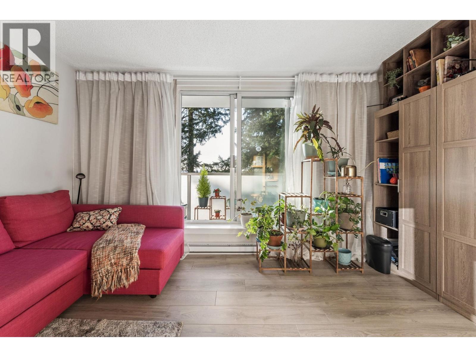 1005 9541 ERICKSON DRIVE