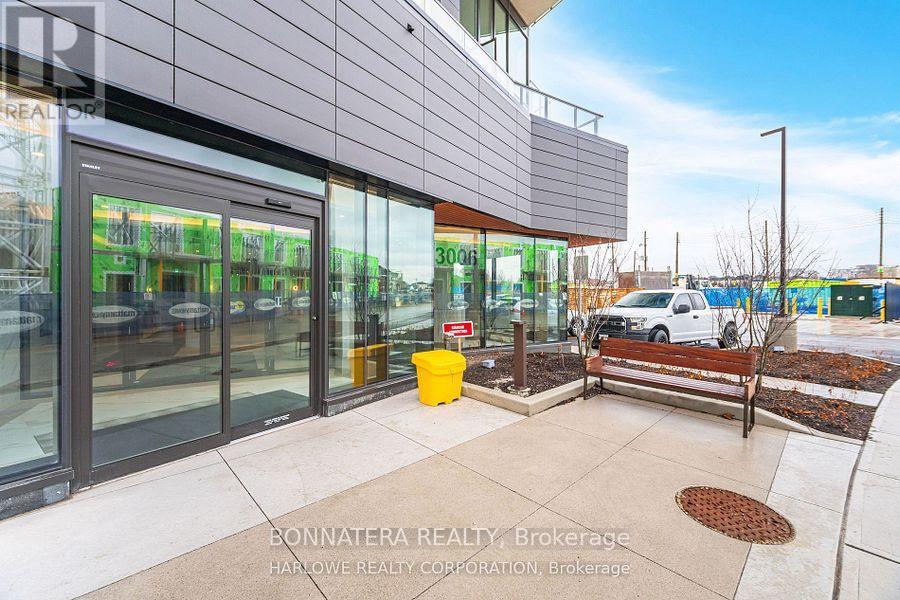 907 - 3006 WILLIAM CUTMORE BOULEVARD