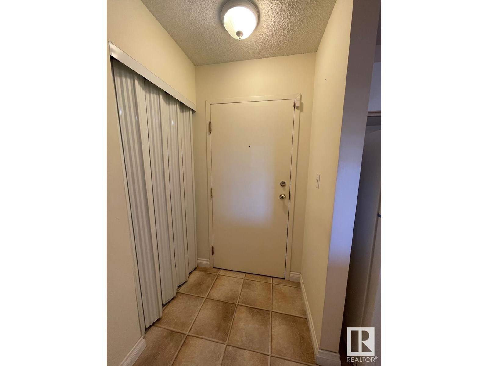 #121 9620 174 ST NW