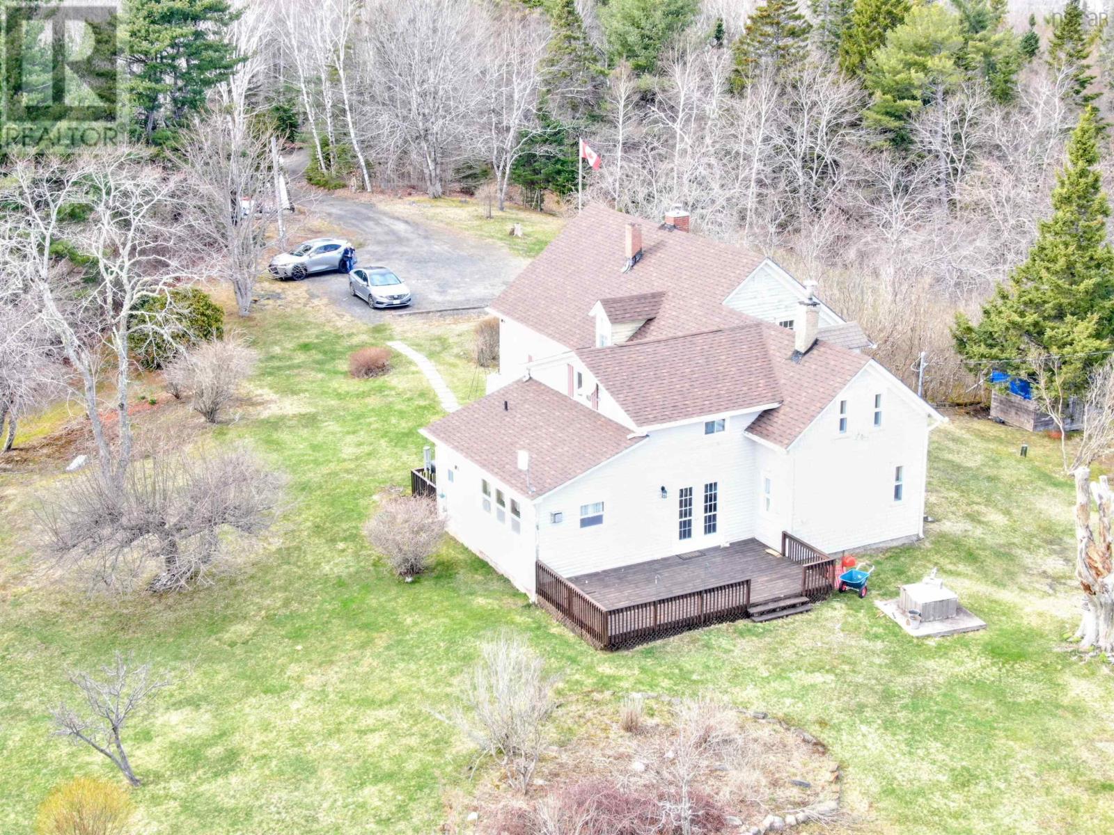 1536 Conquerall Road