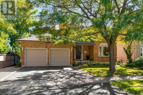 Property photo of 2938 mulberry drive, oakville (cv clearview), ON l6j7h3