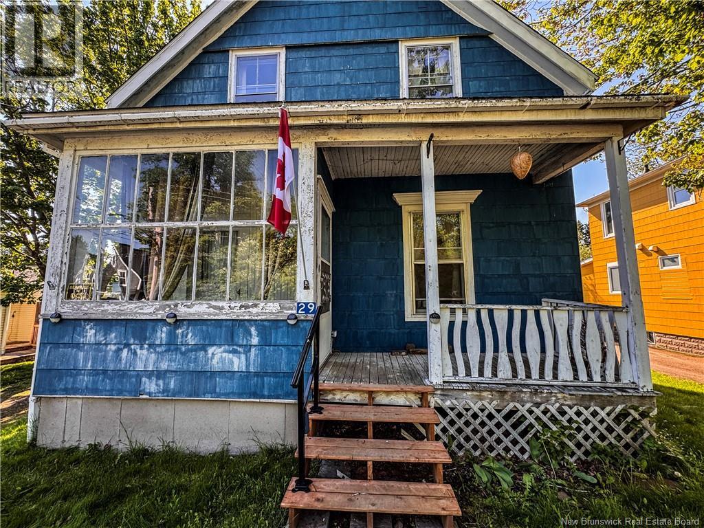 29 Squire Street