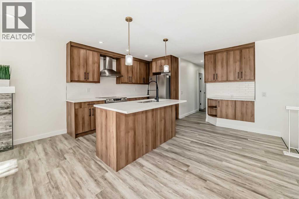 946 Berkley Drive NW