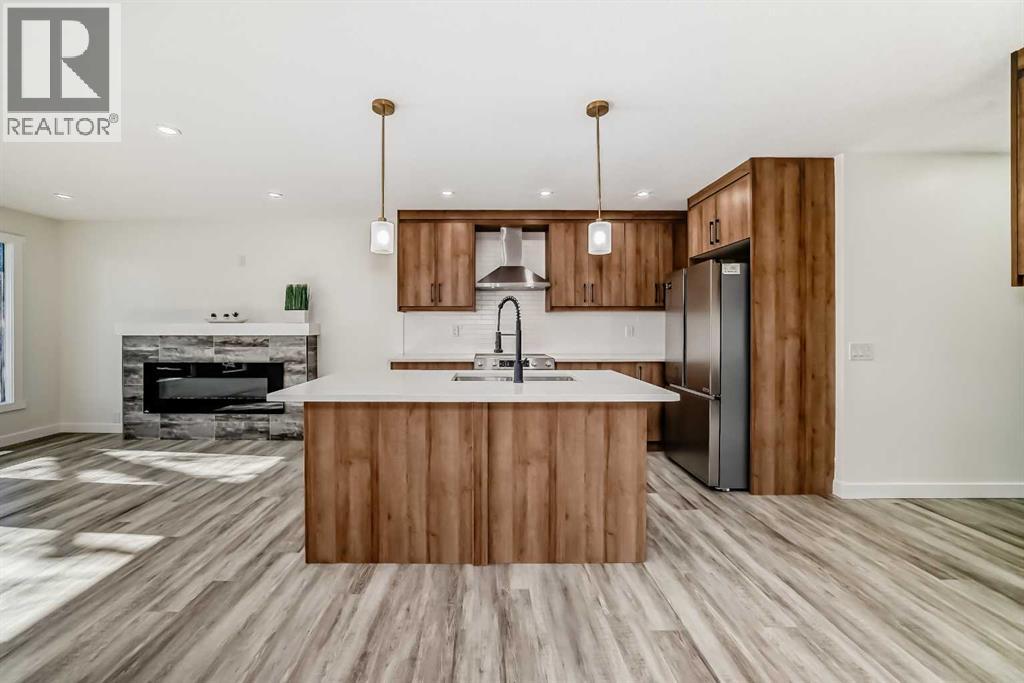 946 Berkley Drive NW