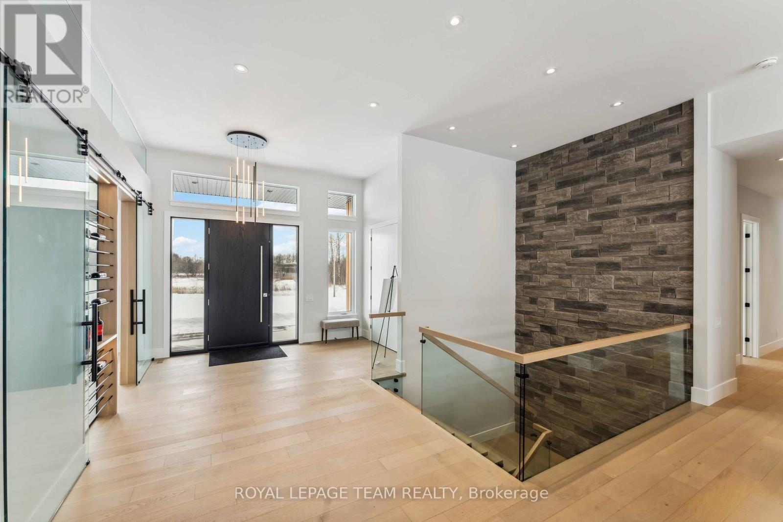 1070 GREEN JACKET CRESCENT