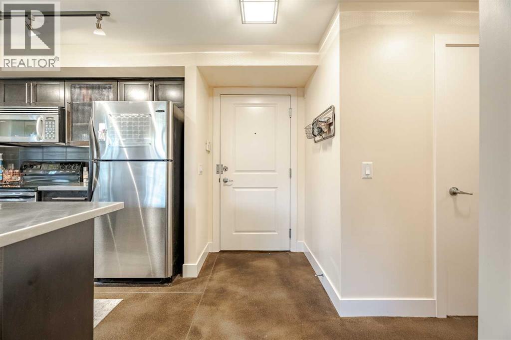 101, 3704 15A Street SW