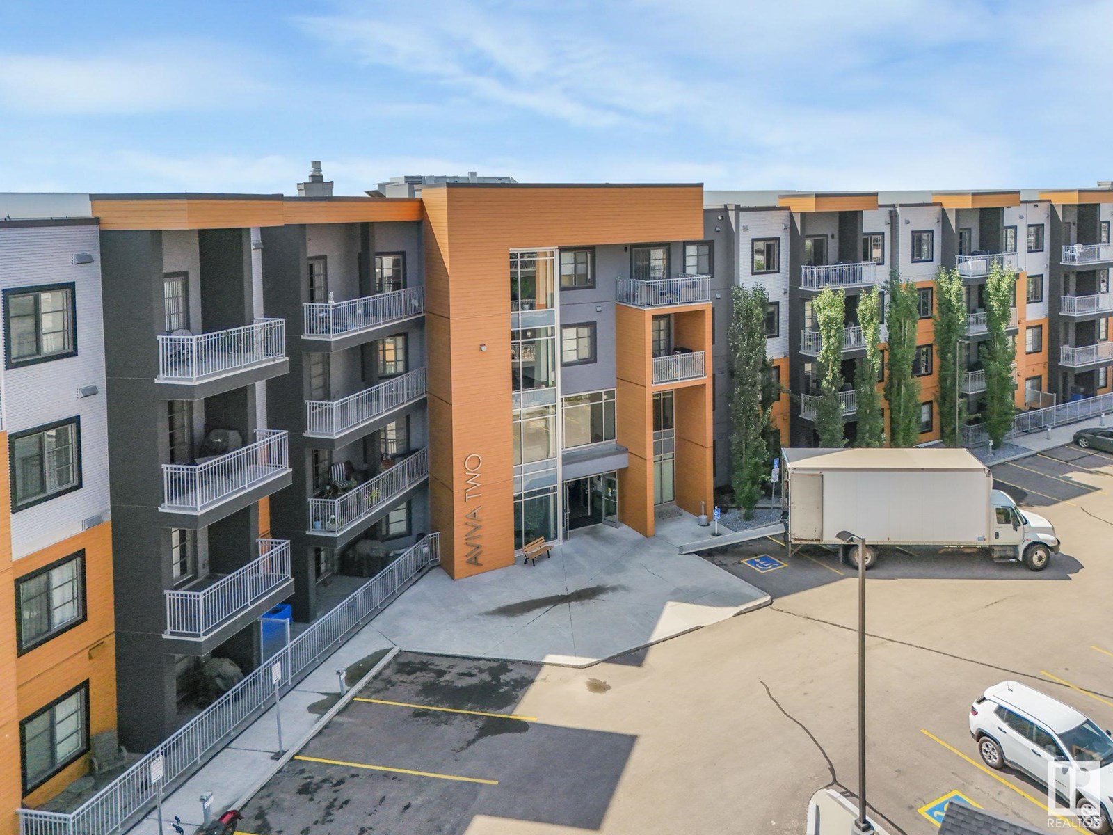 #224 503 ALBANY WY NW