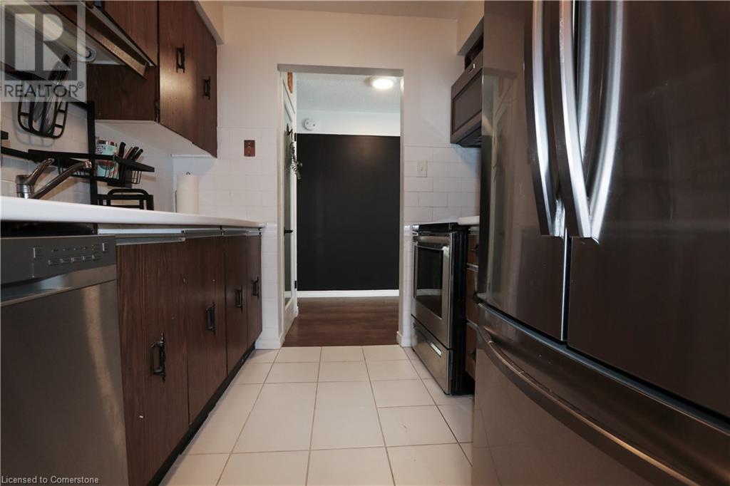 423 KEATS Way Unit# 1