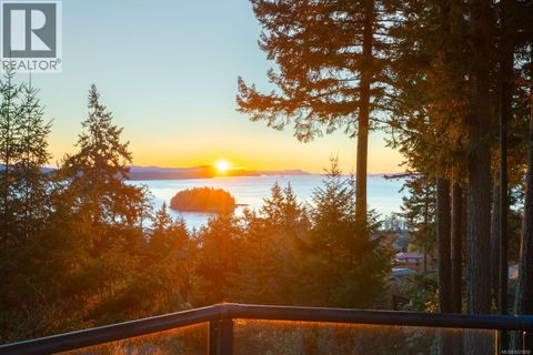 1372 Ivor Rd Nanaimo BC V9X1P7