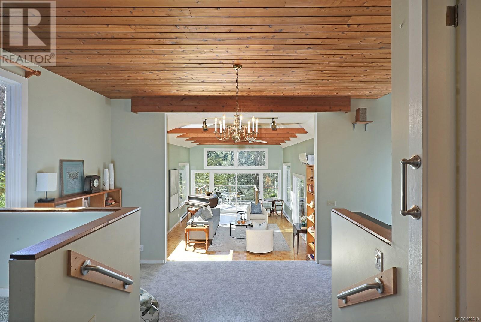 2399 Garry Oak Dr