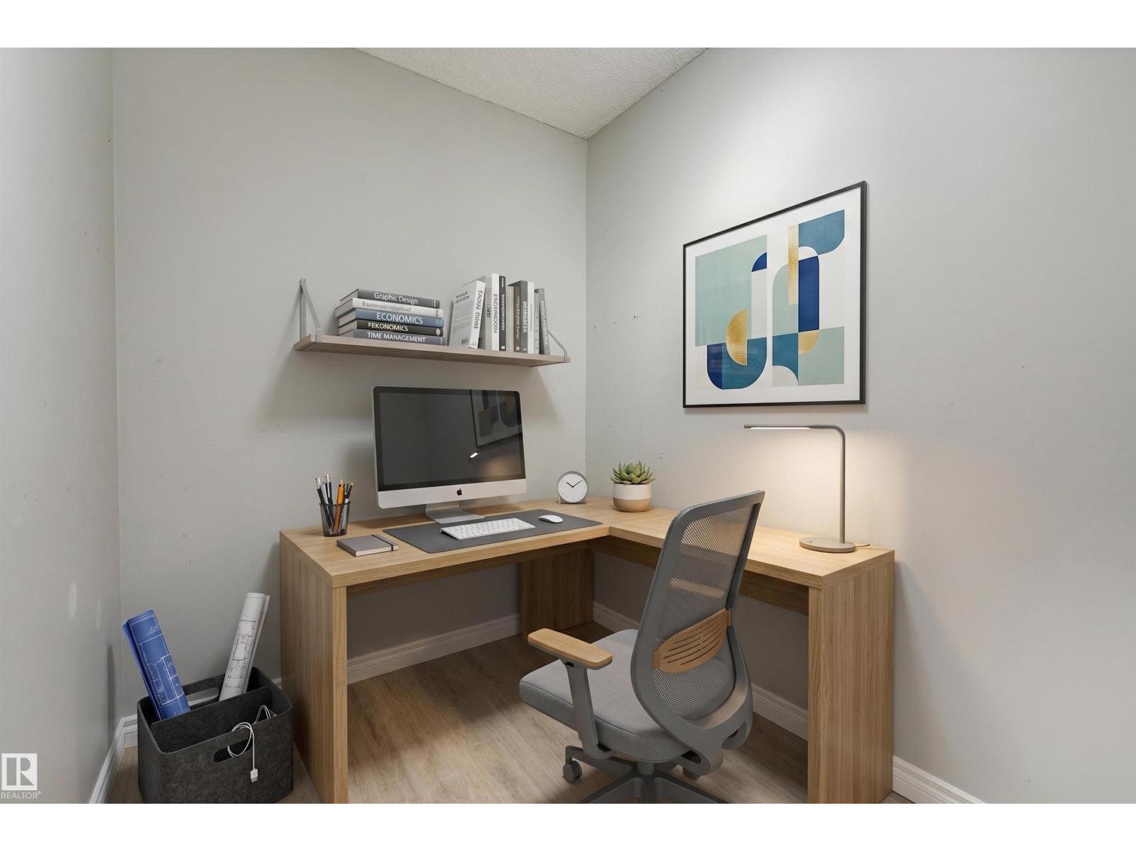 #113 10838 108 ST NW