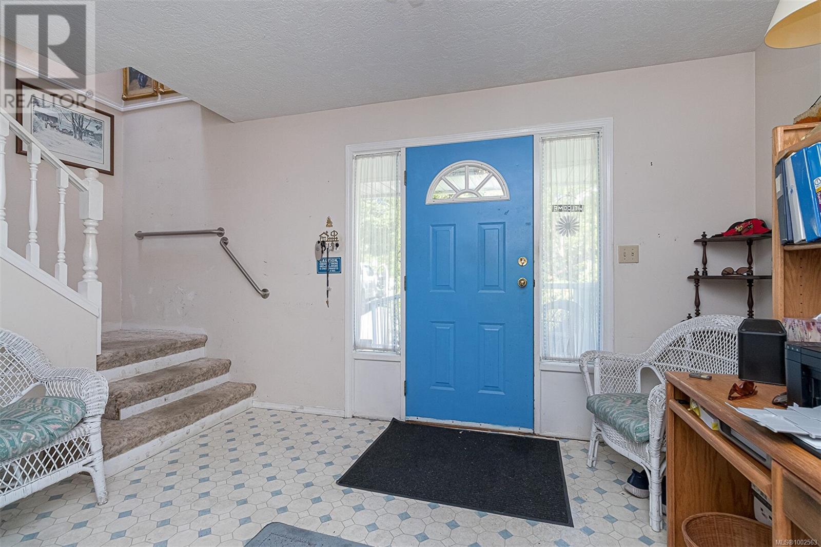 11 6766 Central Saanich Rd