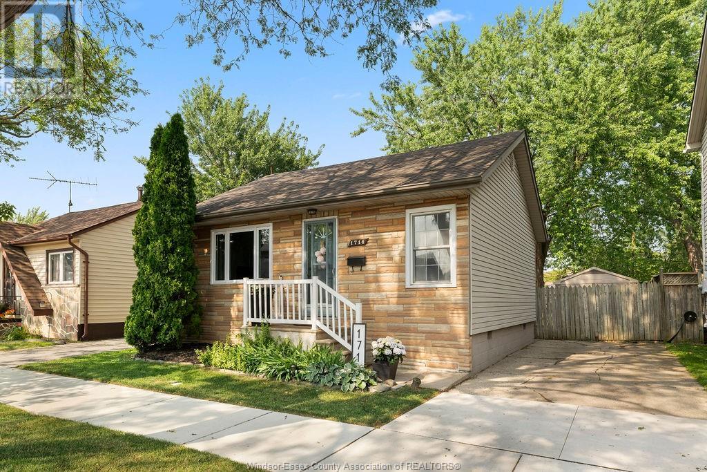 1714 Aubin