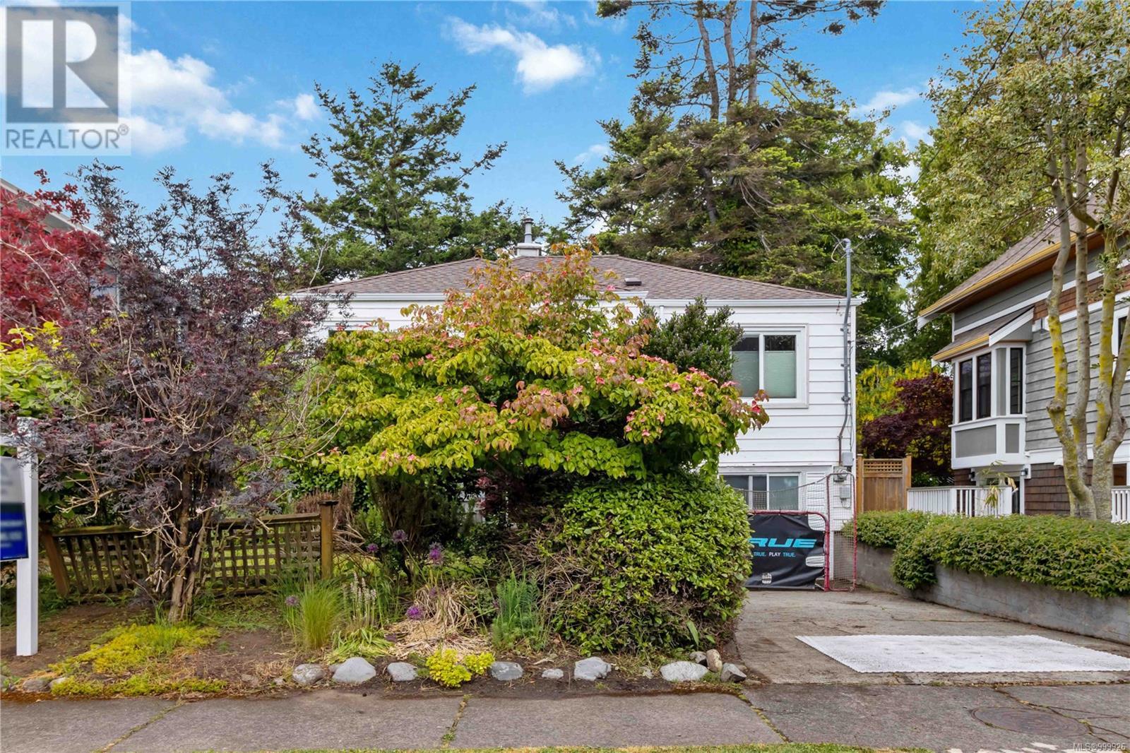 140 Olive St