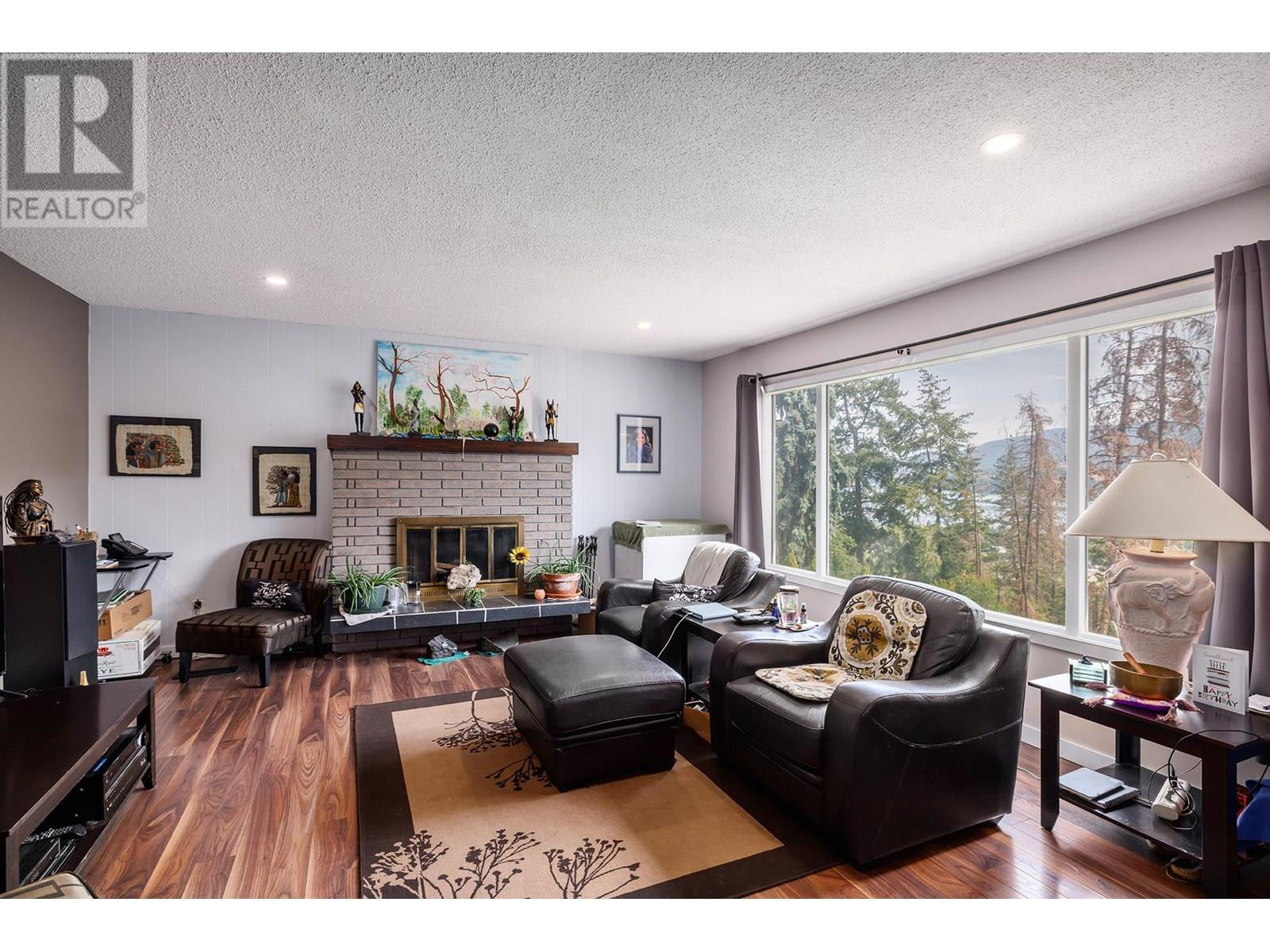 11175 Pretty Road