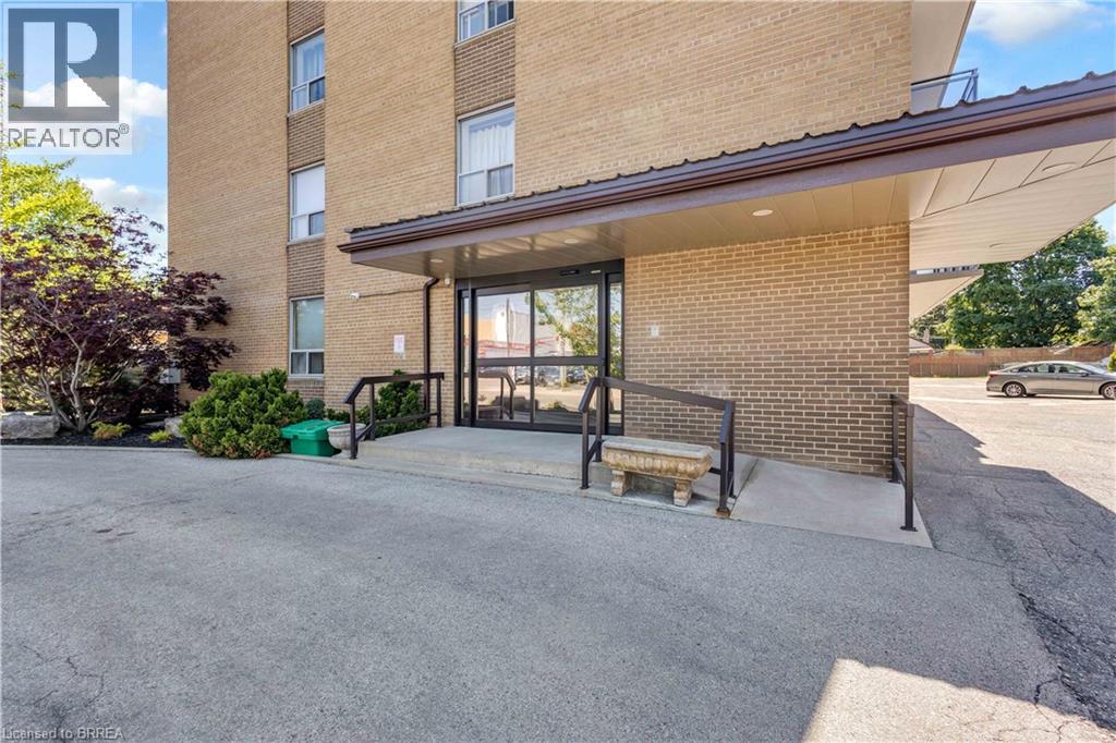 437 ST. PAUL Avenue Unit# 402