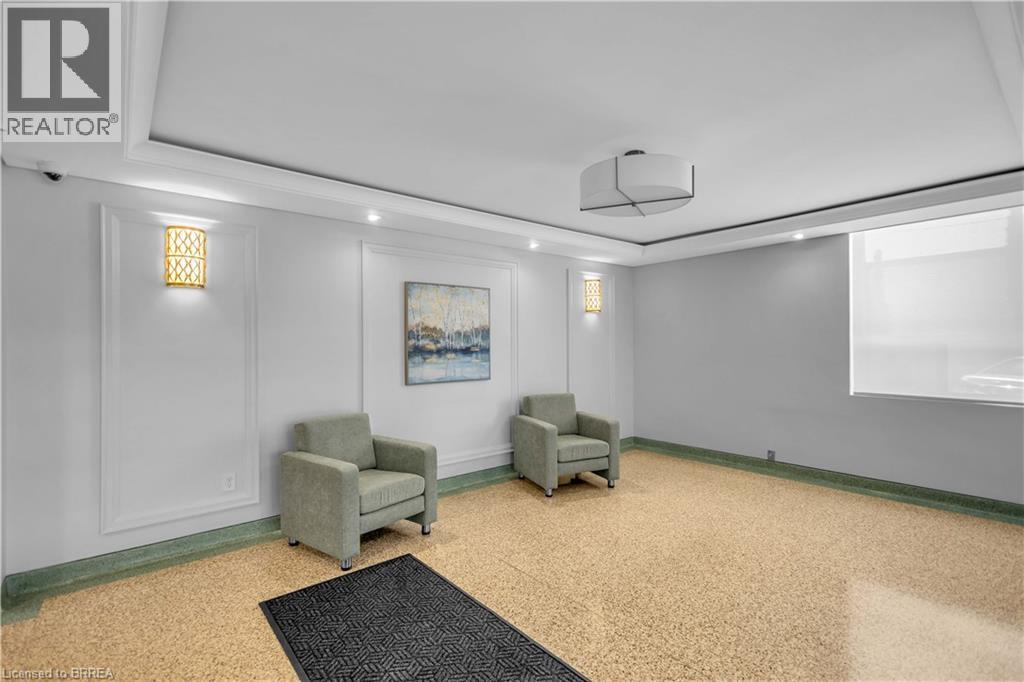 437 ST. PAUL Avenue Unit# 402