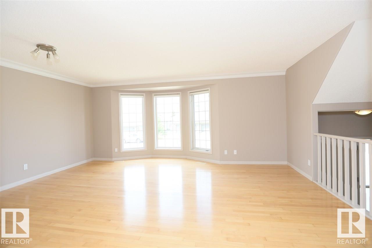10903 8 AV SW
