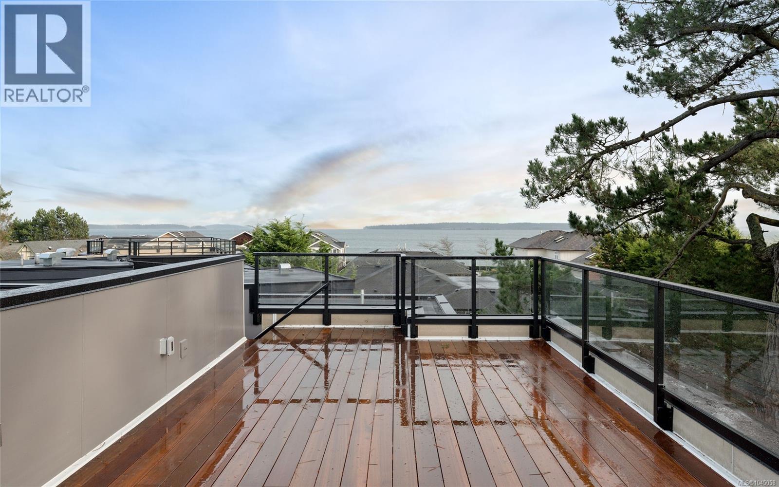 2293 Adela Pl