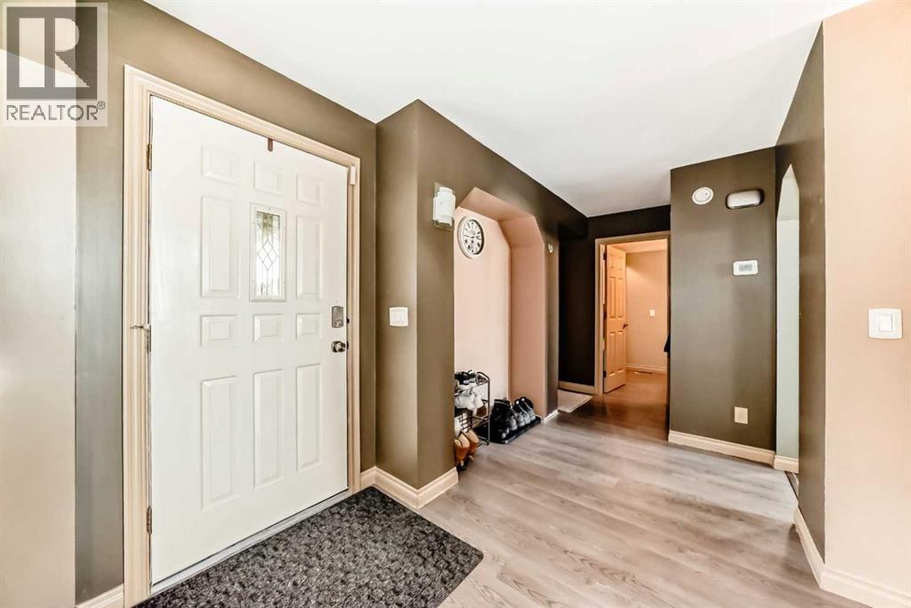 52 Douglas Ridge Close SE