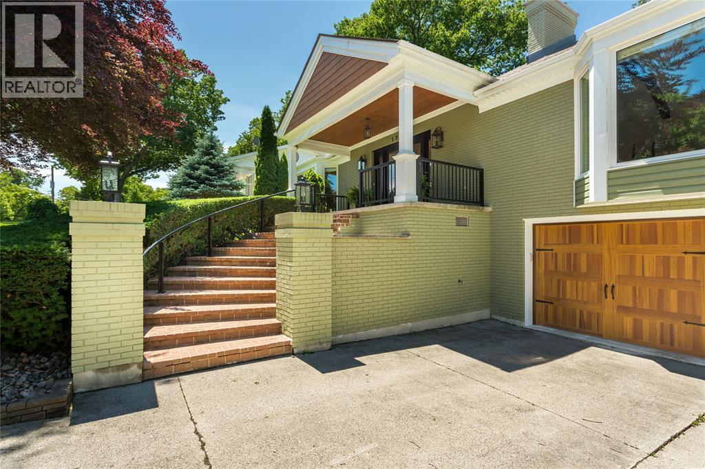 1727 MATER DRIVE