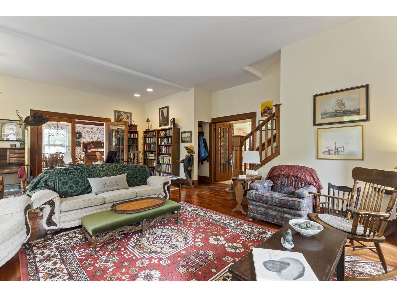 690 FRASER AVENUE|Hope