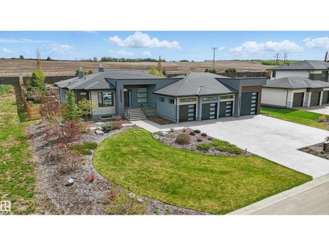 #247 25122 STURGEON RD Rural Sturgeon County AB T8T1S6