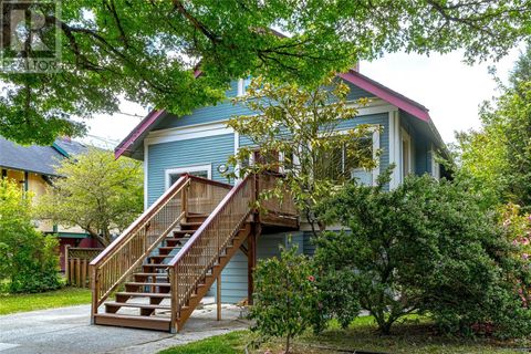2528 Graham St Victoria BC V8T3Y7
